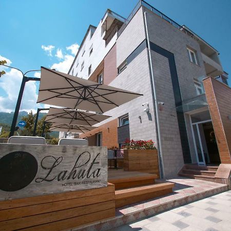 Hotel Lahuta Bajram Curri ภายนอก รูปภาพ