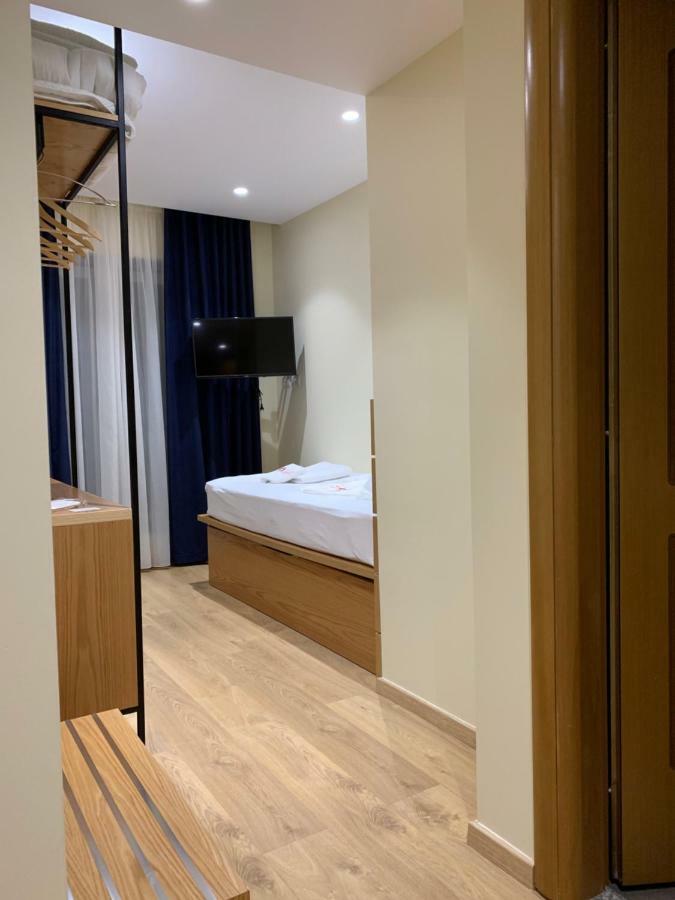 Hotel Lahuta Bajram Curri ภายนอก รูปภาพ