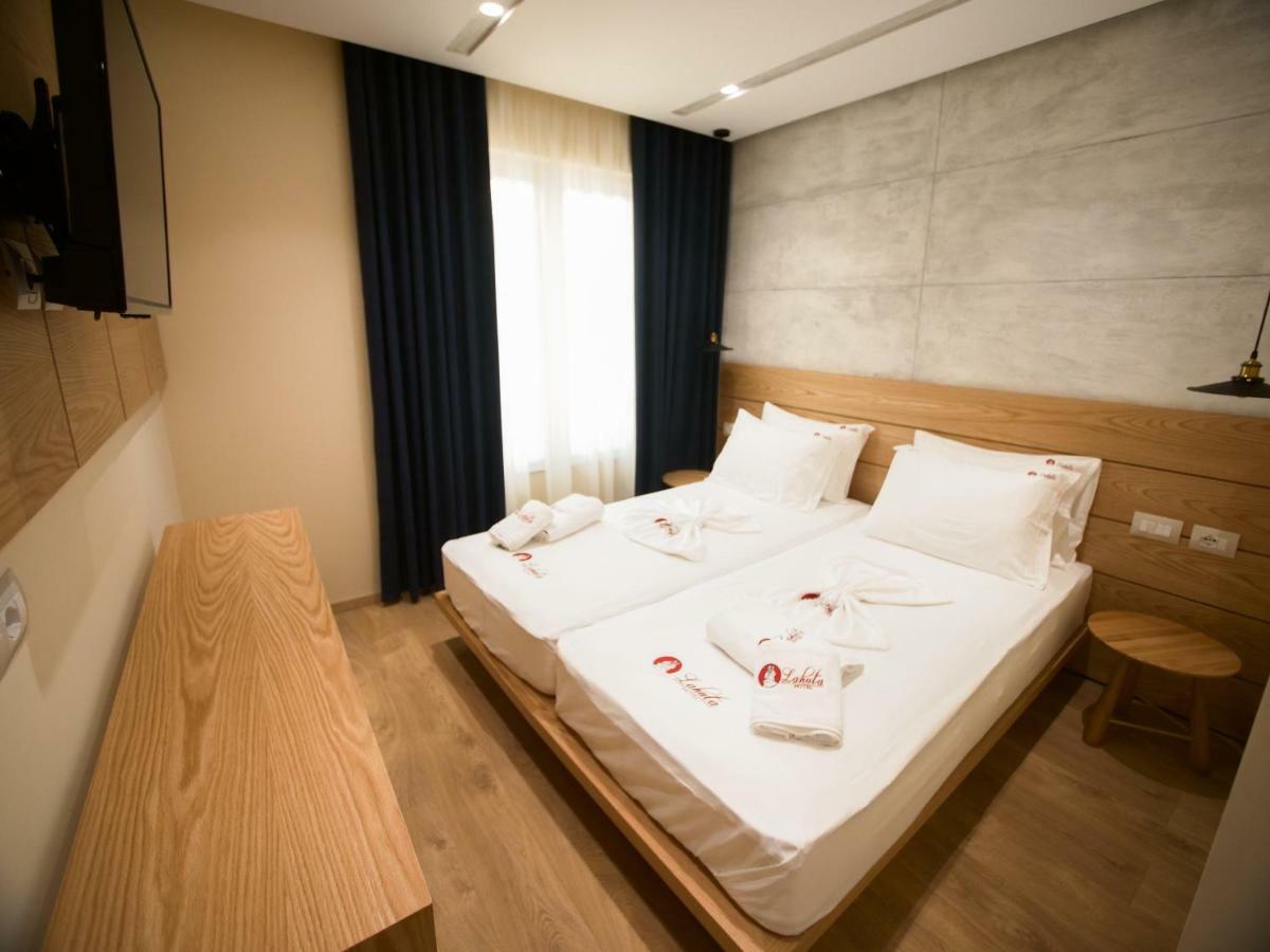Hotel Lahuta Bajram Curri ภายนอก รูปภาพ