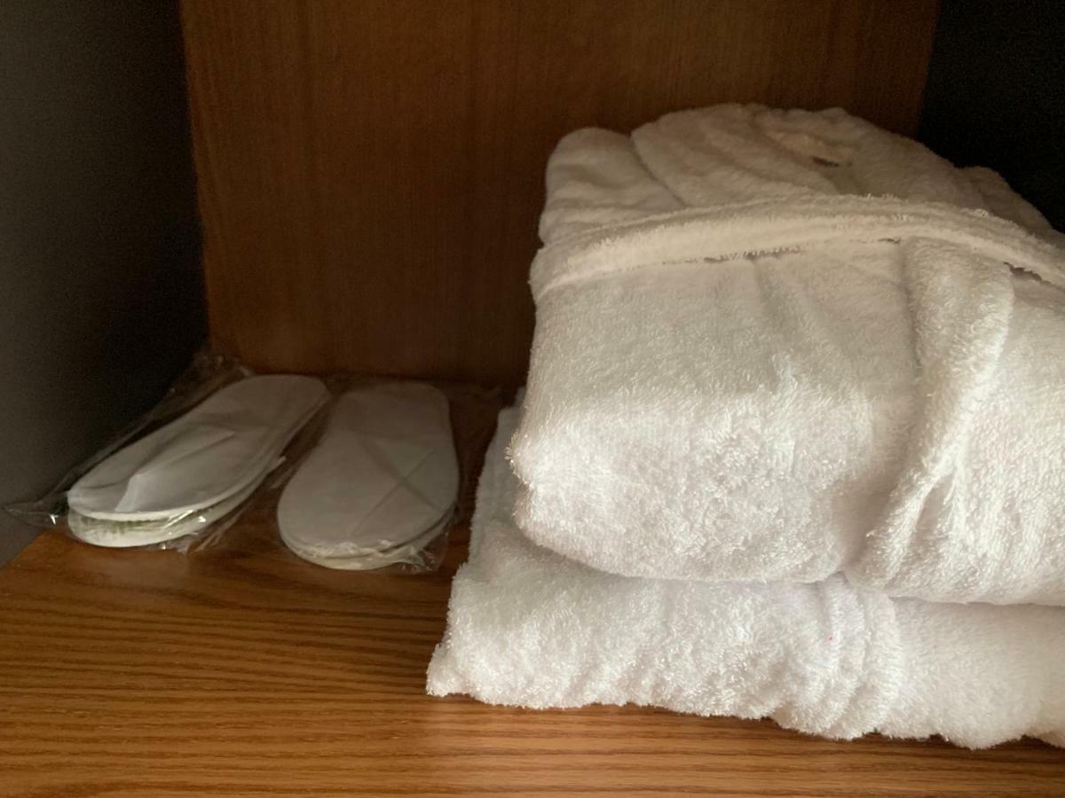 Hotel Lahuta Bajram Curri ภายนอก รูปภาพ